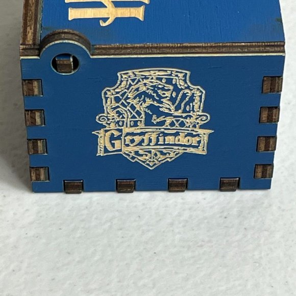 Harry Potter Hand Crank Wooden Music Box Blue Wizard Movie - Picture 4 of 8